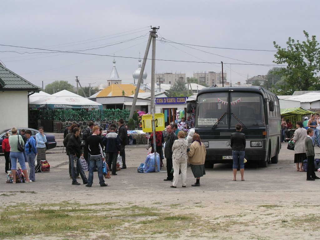 Любешів, Bus Station, Любешов