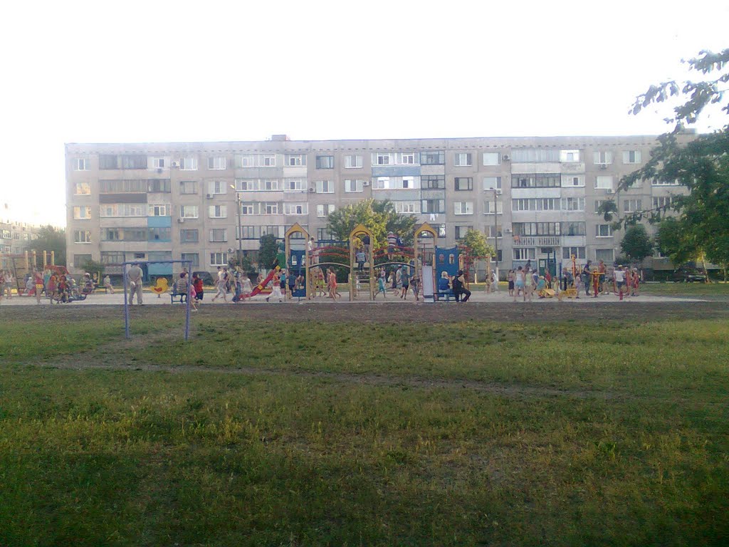 Детская площадка 2011г, Першотравенск