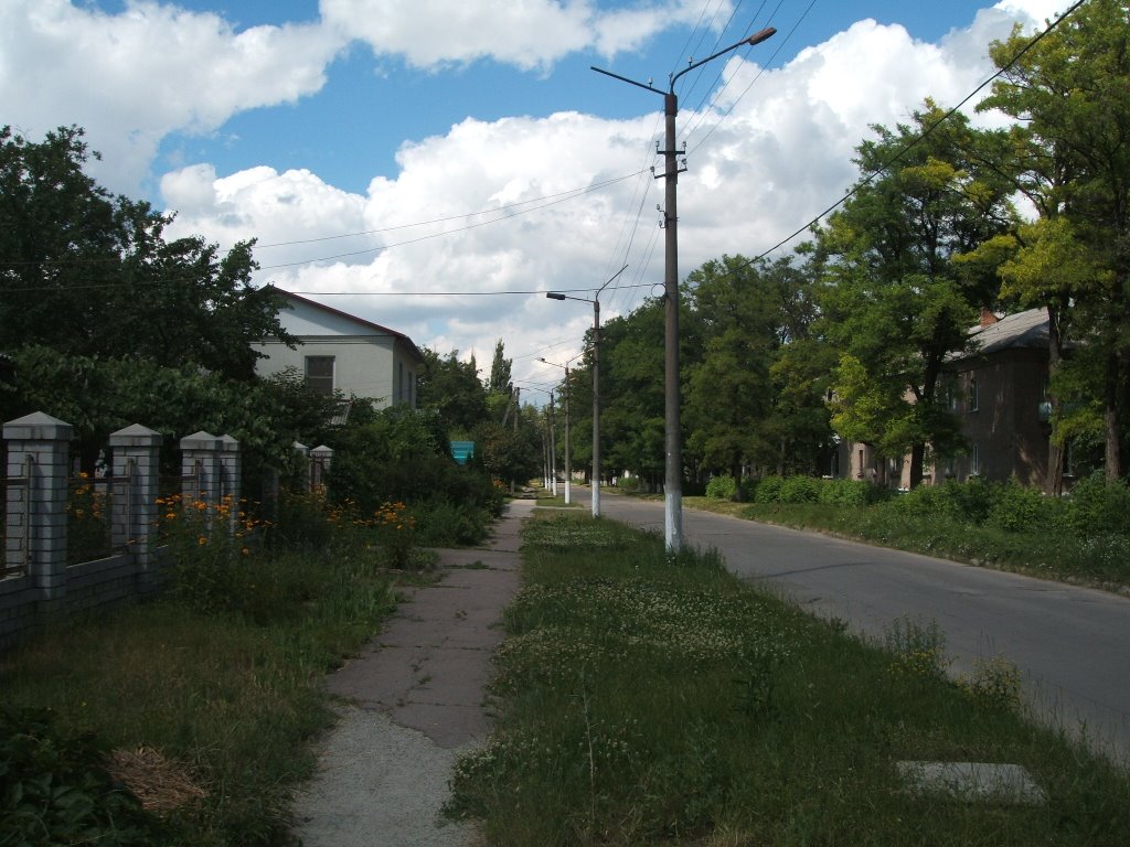 along Varen Street, Вольногорск
