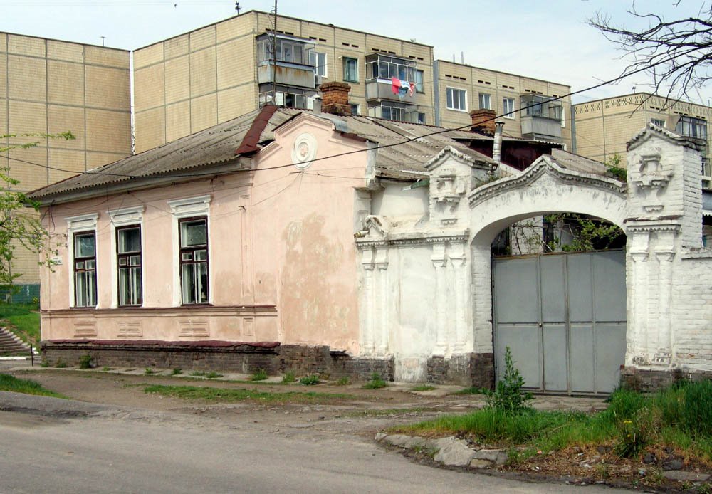 Старый дом по ул.Шевченко_Old house on st.Shevchenko., Никополь