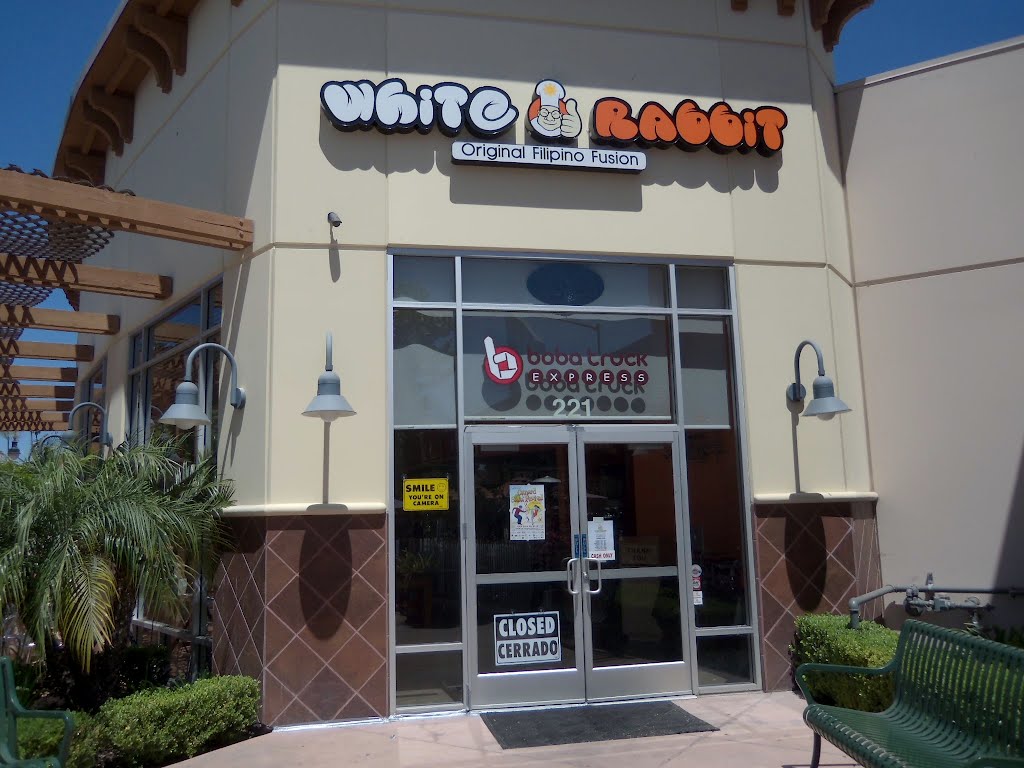 Фото White Rabbit Original Filipino Fusion в городе Окснард